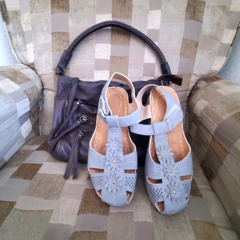 Tano Purse & Grey Sandals Set